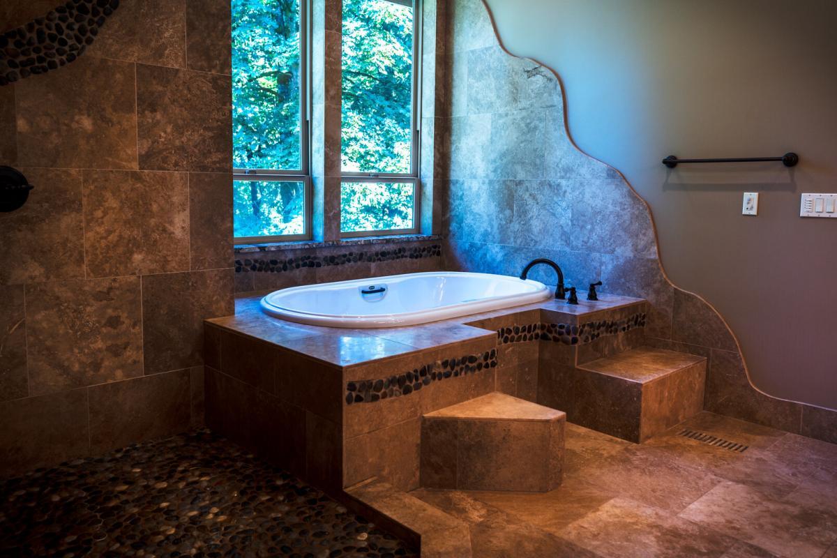 Whispering Heights Master Bath